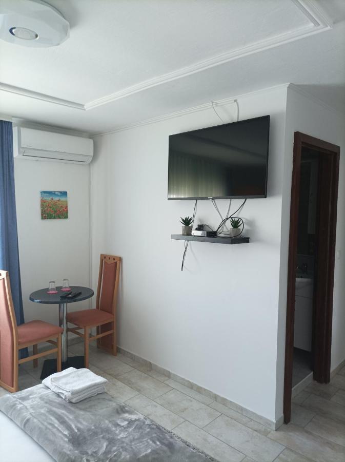 Arena Nikic Hotel Osijek Luaran gambar