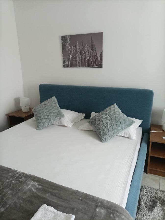 Arena Nikic Hotel Osijek Luaran gambar