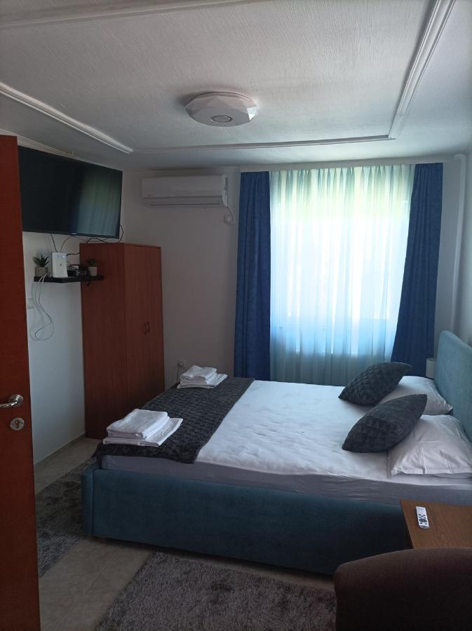 Arena Nikic Hotel Osijek Luaran gambar